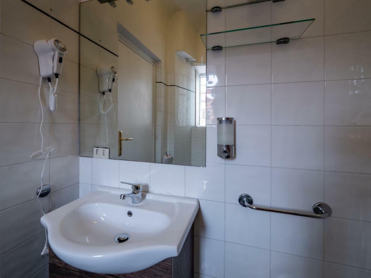 Principe Amedeo Bed & Breakfast Roma Exterior foto
